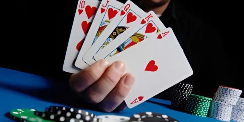 Tìm hiểu các cách chơi bài phỏm mang lại chiến thắng lớn